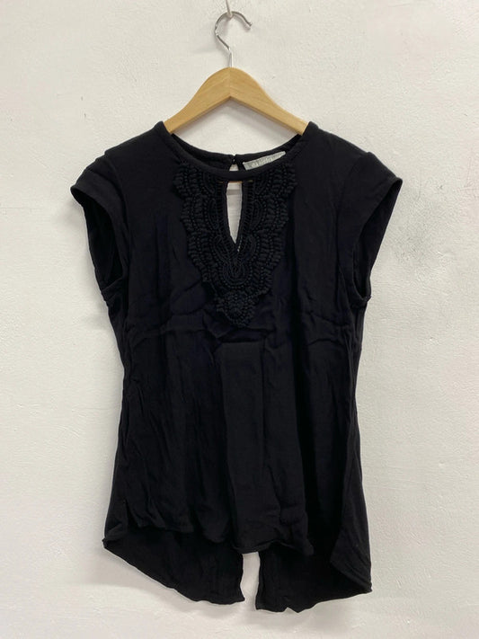 Fabulous Daniel Rainn Black loose broderie black top UkM KS003