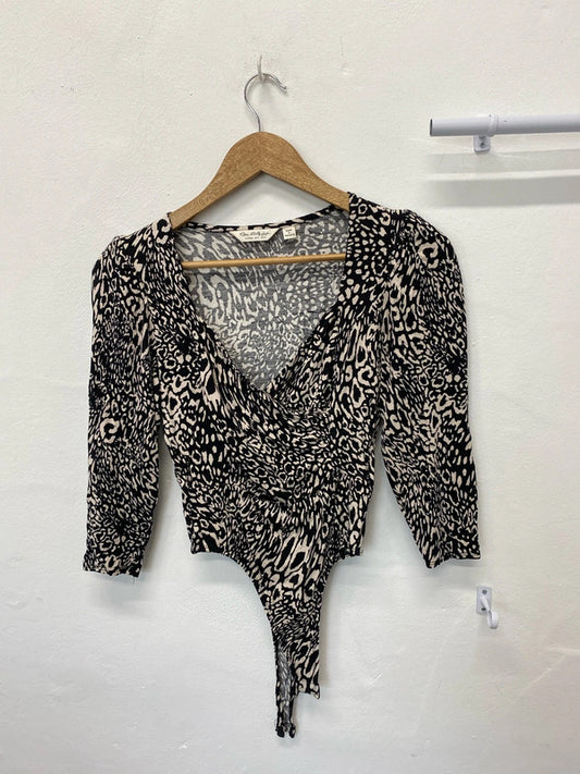 Fabulous Miss Selfridge Black & cream bodysuit UK6 animal print HDR01
