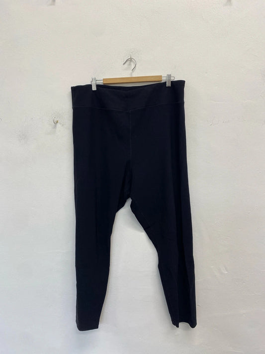 Lovely in the style black leggings UK 22/24 RM002