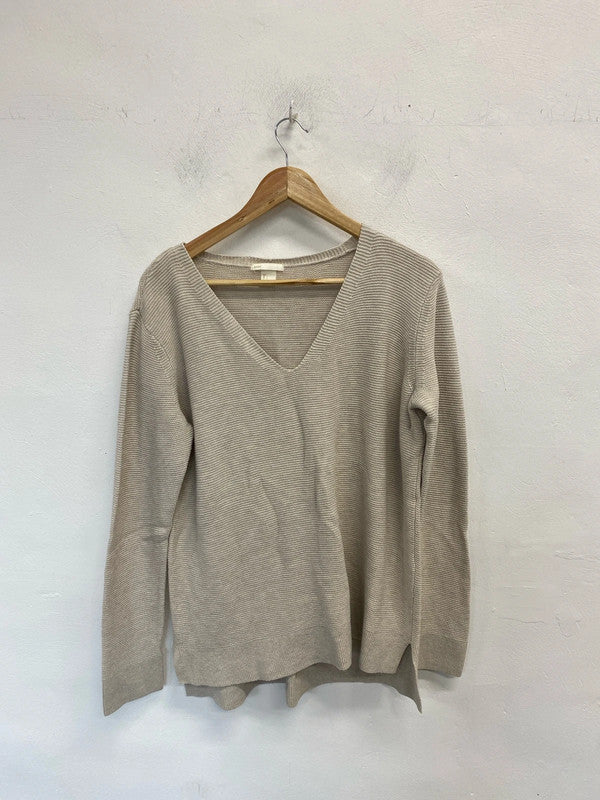 Lovely H&M cream knit v neck jumper UK L KM003