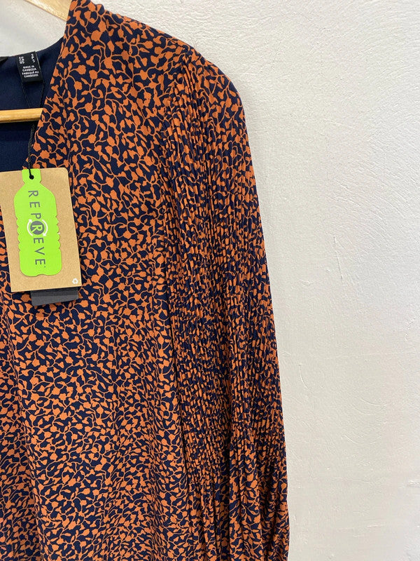 Lovely Vero Moda brown navy pattern blouse new with tags UK S AG005