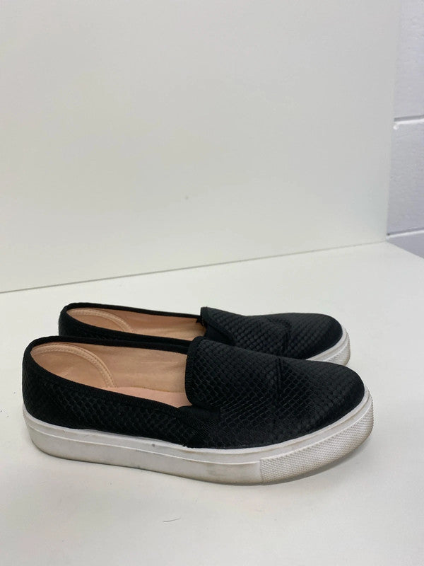 Fabulous Topshop Black faux snakeskin flat form pumps Uk5 ED001