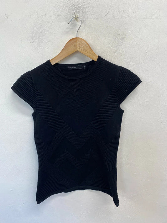 Lovely Karen Millen black textured tshirt UK S AE001