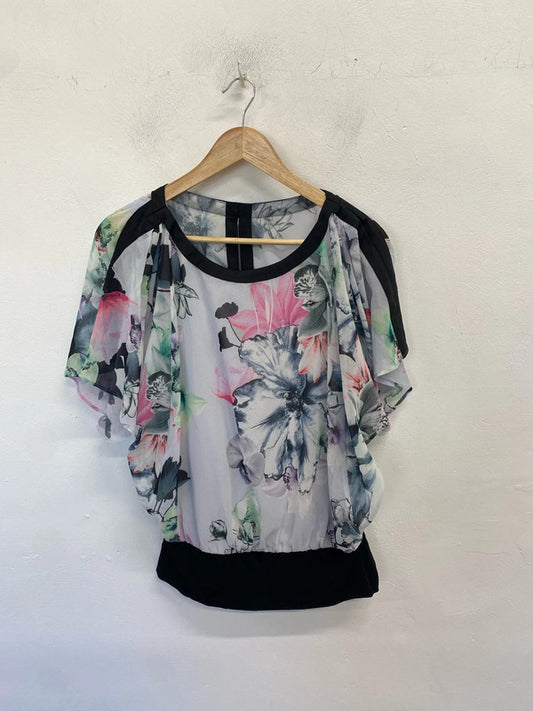 Lovely coast white black floral frill sleeve top UK 12 KM005