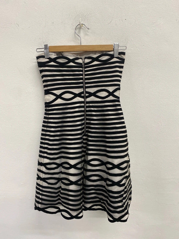 Stunning Karen Millen black white stripe mini a line dress UK 6 KM004