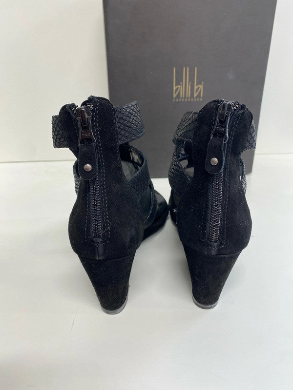 Gorgeous Billi Bi snakeskin and velvet strappy wedge heel 6 KM004