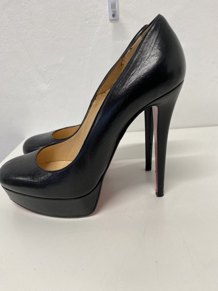 Christian Louboutin So Kate  Black UK6 please See Description MW003