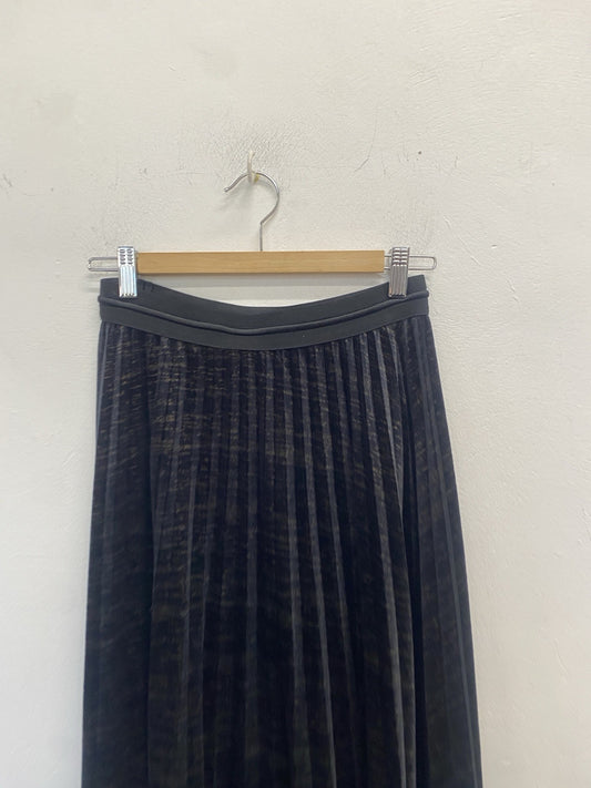 Lovely Hush Velvet Pleated Midi Skirt Black Thea Velour Waistband UK 10 JP001