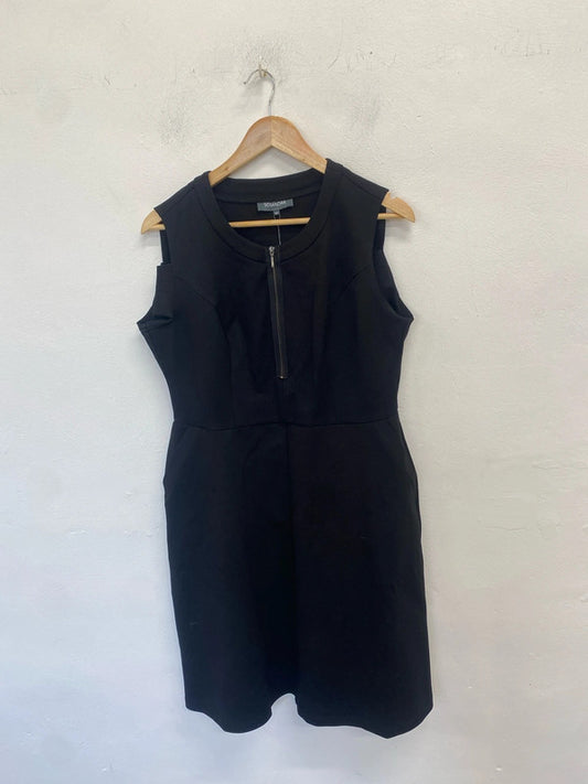 Stunning sosandar little black zip dress UK 14 LW005