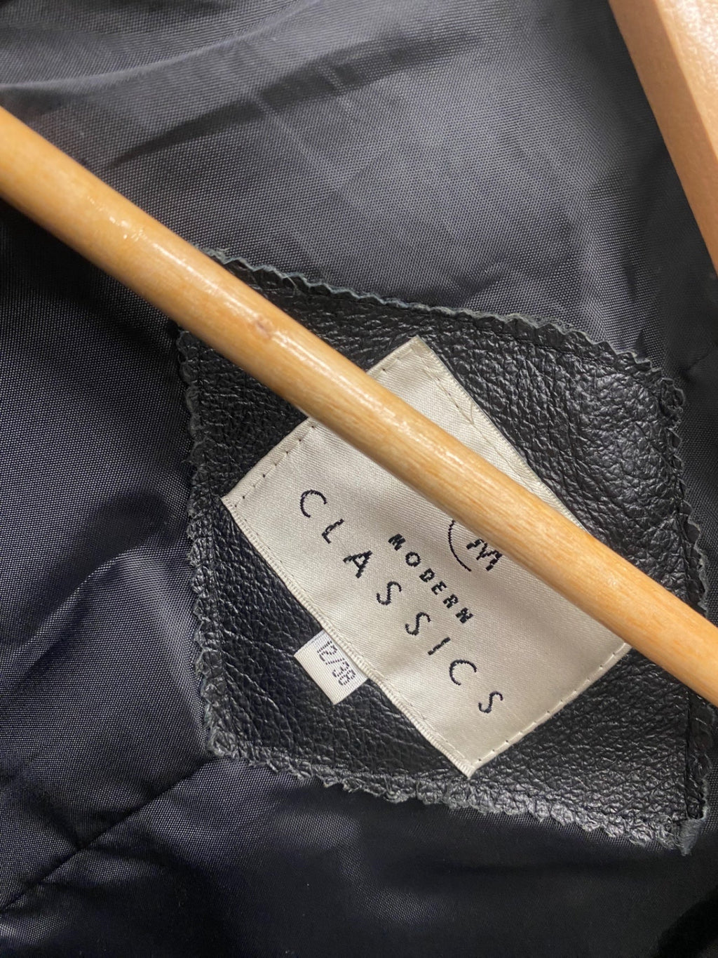 Stunning vintage Modern classic Leather Jacket UK 12 Black KR559