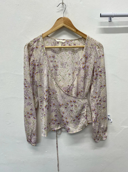 Fabulous H&M lilac flora wrap top lightweight fabric UkS JB001