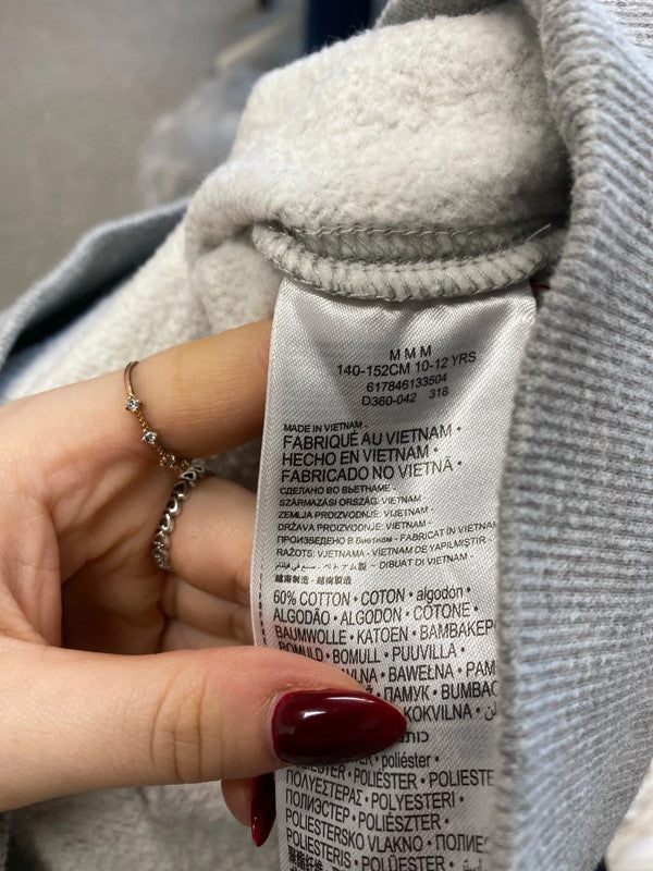 Fabulous boys Levi’s x Mario grey crew neck jumper age 10-12 SW001