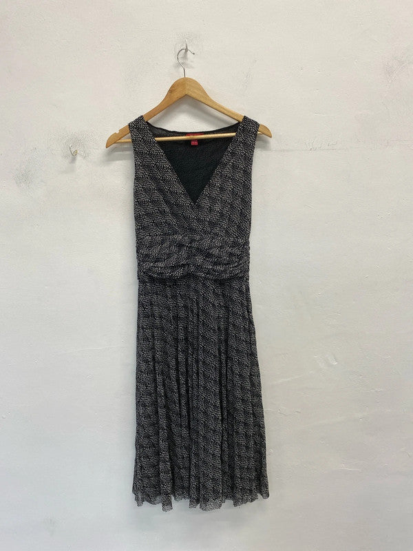 Lovely monsoon black white pattern ditsy low bust dress UK 12 ED001