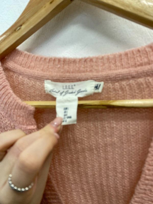 Lovely H&M pink knit v neck UK L KM003