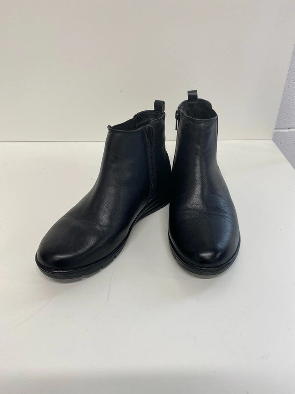 Pavers Chic Black Leather Ankle Boots UK 4 NC001