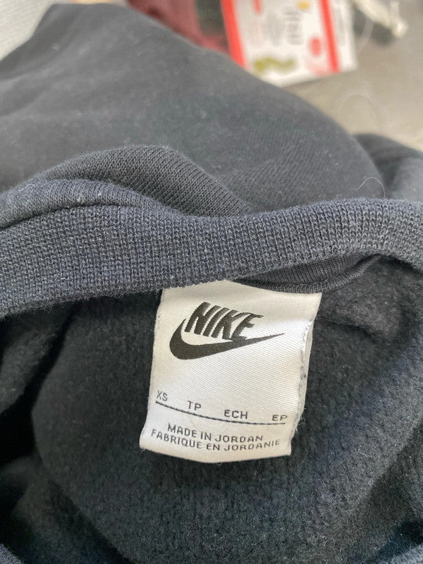 Lovely Nike black sweatshirt UK XS SD001
