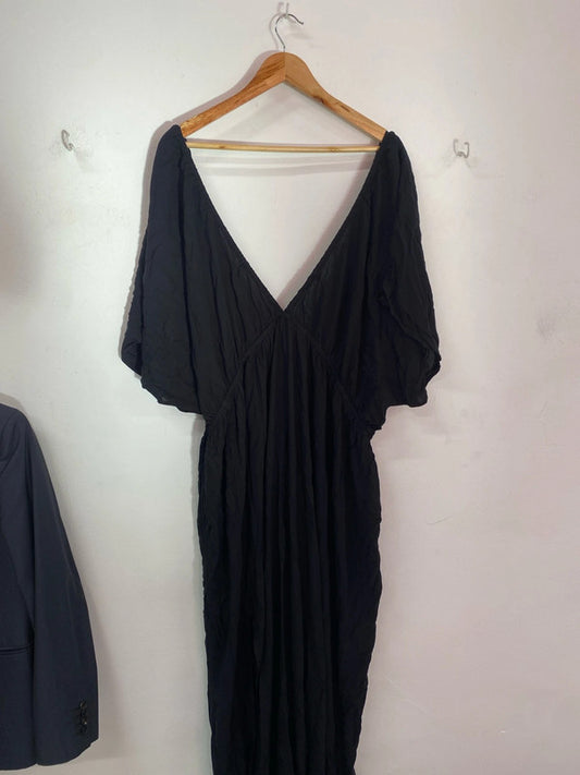 Fabulous black summer weight maxi dress ASOS design curve 28 IM001