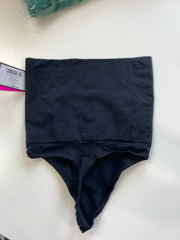 Fabulous La Senza hi waist thong UkM black LW005