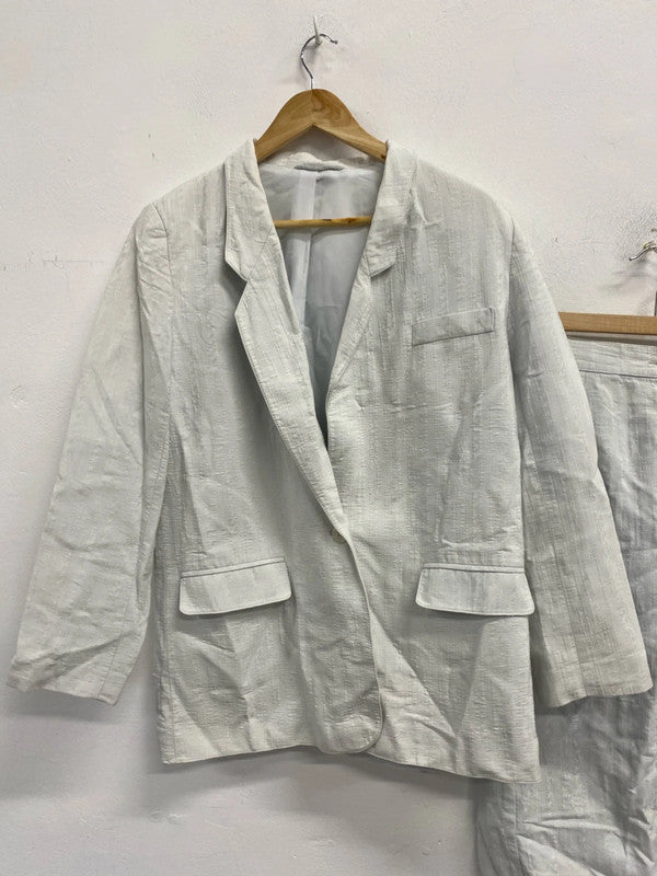 Fabulous Vintage 1980’s St Michael’s M&S embroidered suit Uk10/12 EC003