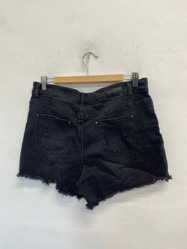 Gorgeous black washed simply be fern distressed denim shorts UK 14 LB010