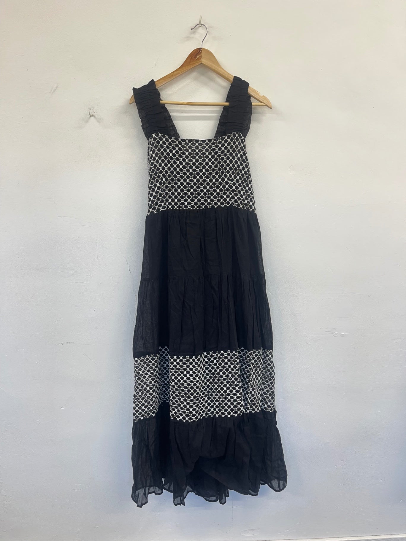 Fabulous Next boho tiered summer Dress UK18 Black & white RM531