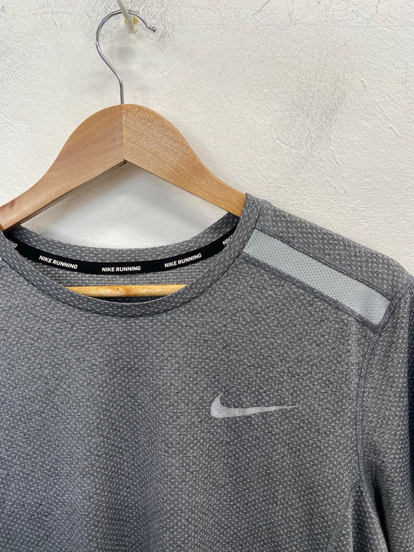 Fabulous men’s Nike running grey running dri fit top UK M CJ001