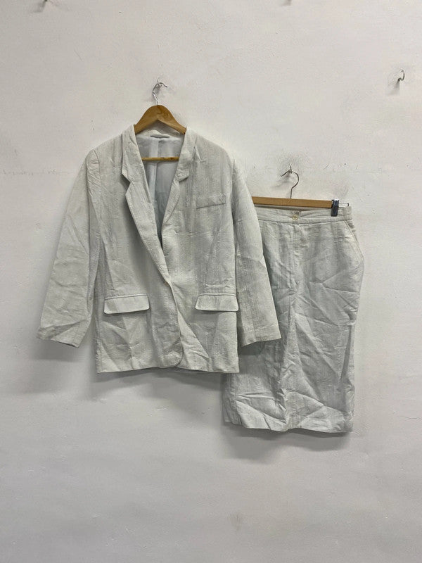 Fabulous Vintage 1980’s St Michael’s M&S embroidered suit Uk10/12 EC003