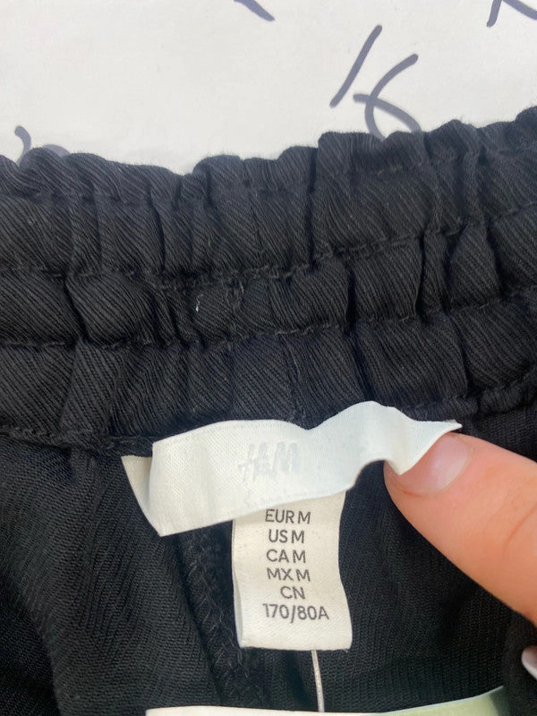 Fabulous H&M black shorts with drawstring uk 10 KS002