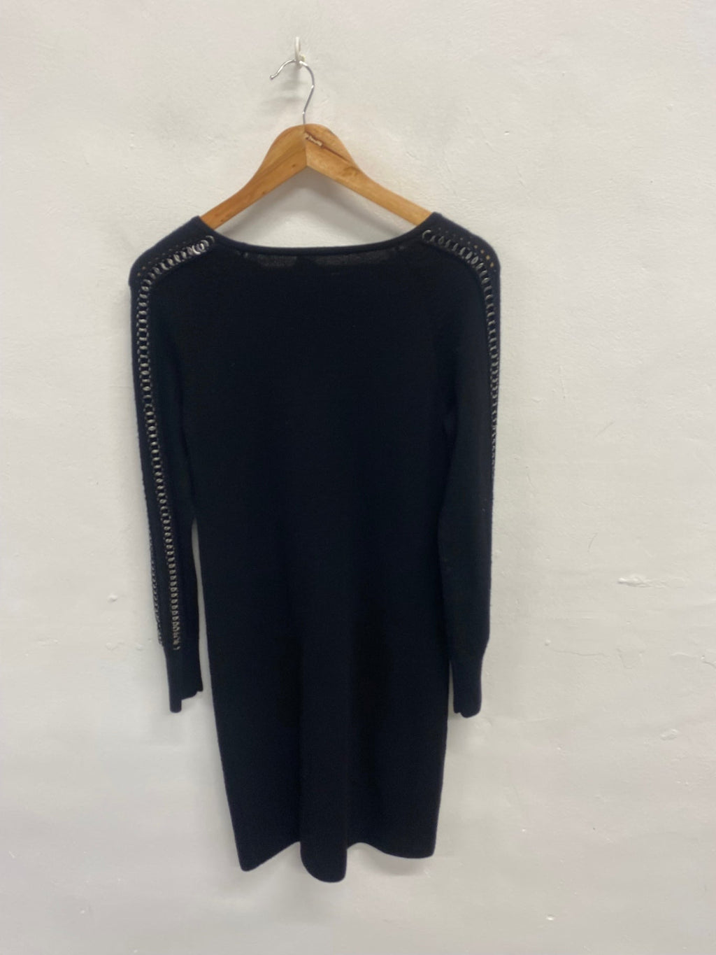 Fabulous Jaeger Knitted Dress UK 8 Black chain shoulder SA514