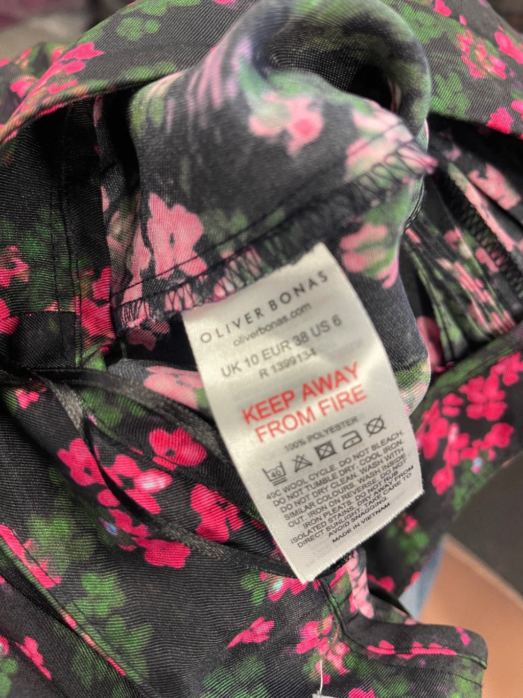 Fabulous Oliver Bonas pleated floral midi Skirt Uk10 Black & Pink Country garden KC528