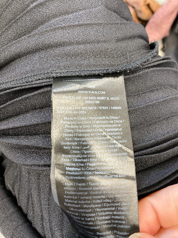 Fabulous YAS pleated black midi skirt classic design elastic waist UkL JR001