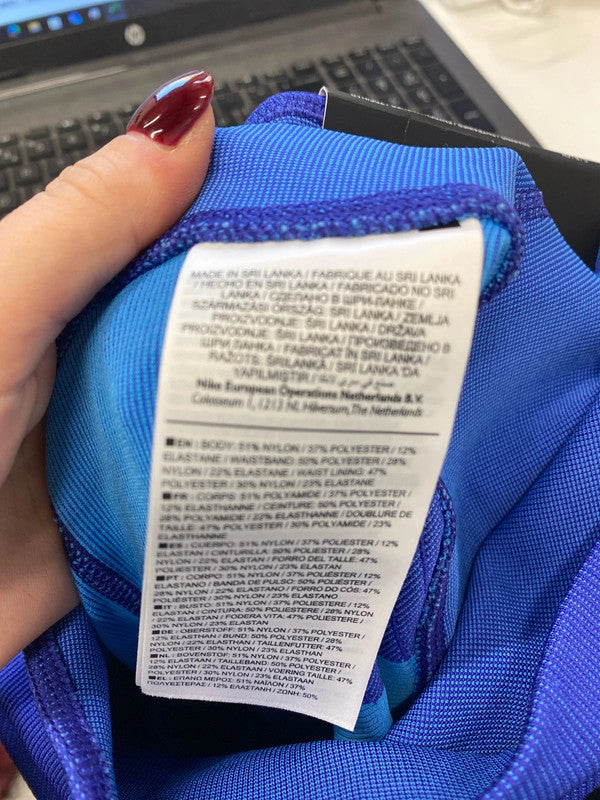 Lovely Nike dri fit cropped sculpt leggings new with tags UK S GK002