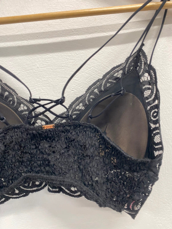 Stunning Victoria secret pink black lace bralette UK L HA001