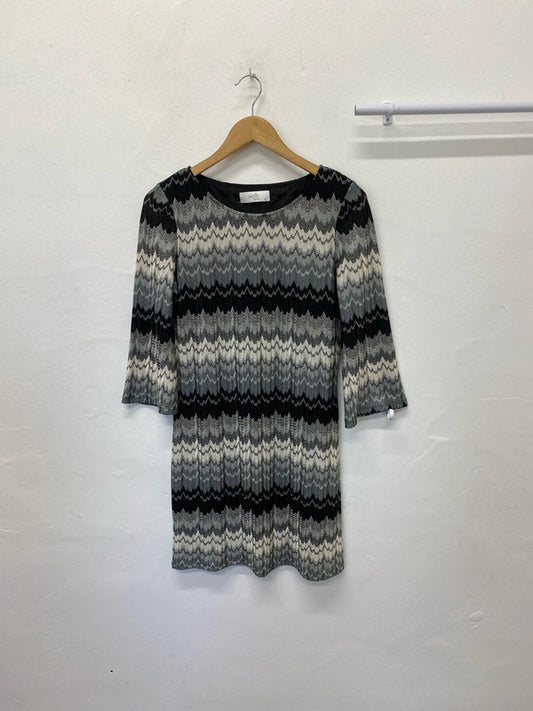 Fabulous Wallis Petite abstract dress Uk12 black & silver AO001