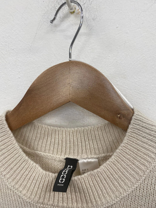 Fabulous Striped cream & black knit jumper oversized UkS NC00