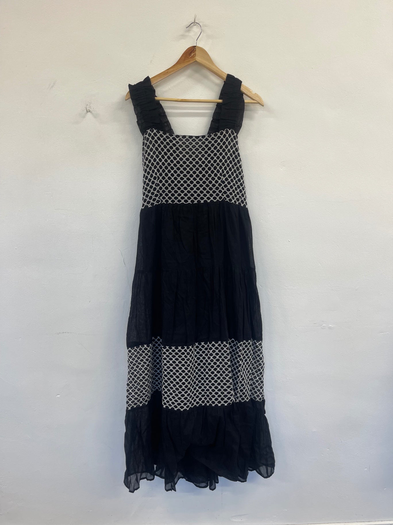 Fabulous Next boho tiered summer Dress UK18 Black & white RM531