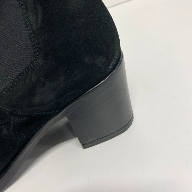 Fabulous Clark’s Womens Black suede ankle boots UK6 D Chelsea JR001