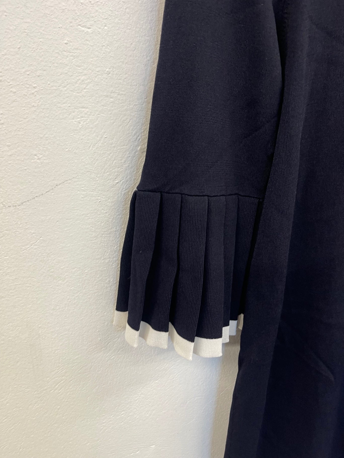 Fabulous COS Fine knit Bell sleeve Dress UKS Navy White trim SA514