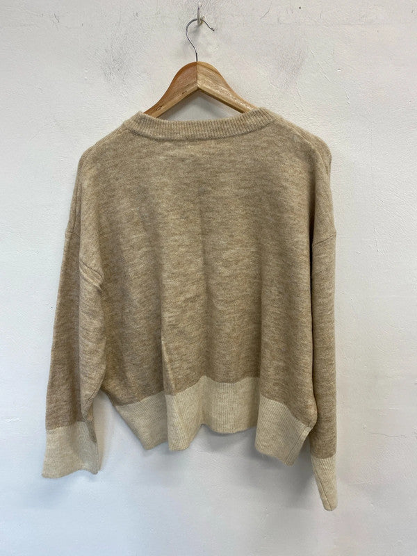 Gorgeous beige white colour block knit jumper UK L KM003