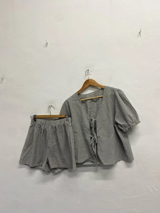 Lovely shien grey white striped Co ord tie top UK M KS002