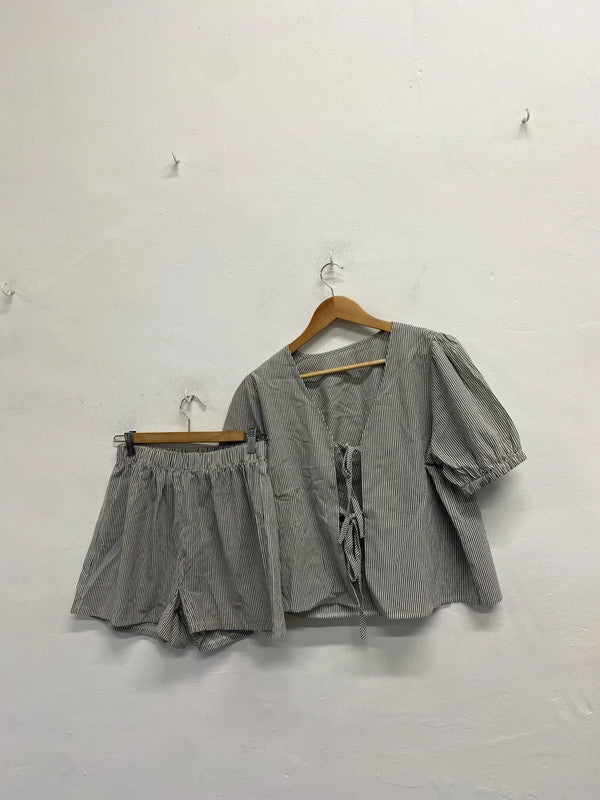 Lovely shien grey white striped Co ord tie top UK M KS002