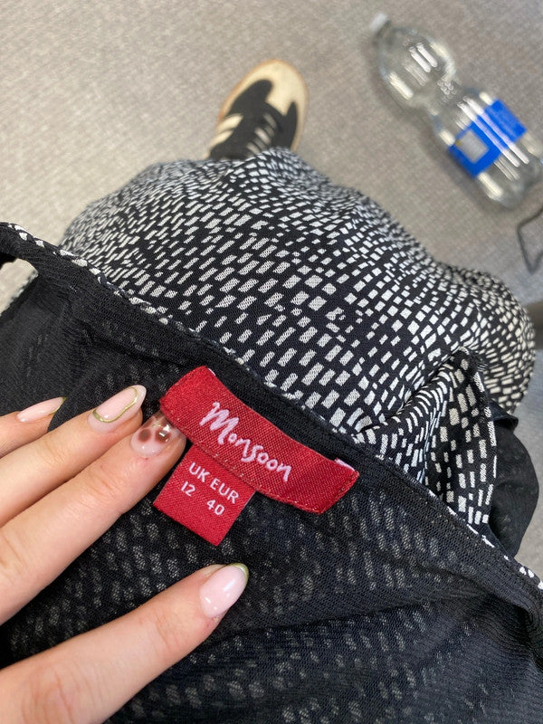 Lovely monsoon black white pattern ditsy low bust dress UK 12 ED001