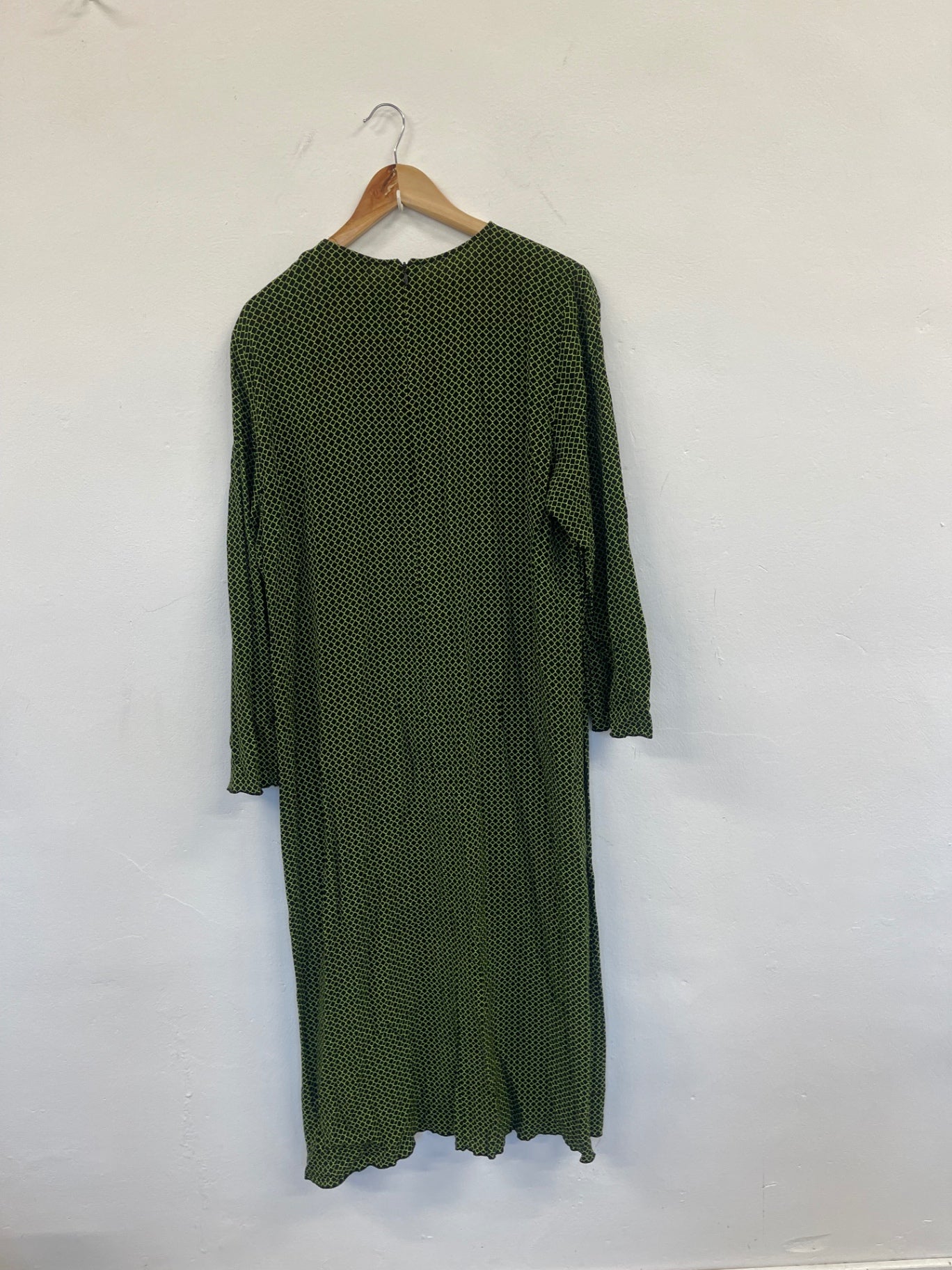 Fabulous M&S round neck geometric Dress UK20 Green RM531
