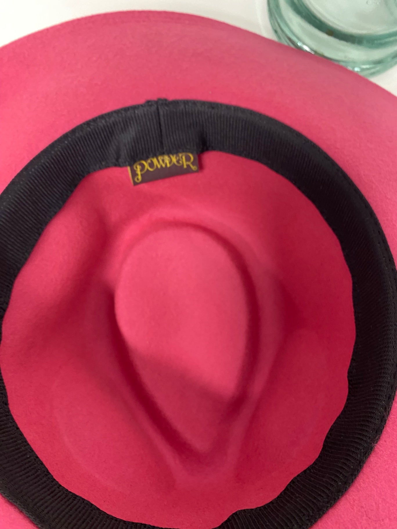 Fabulous Power Fedora hat One size Pink feathered KC528