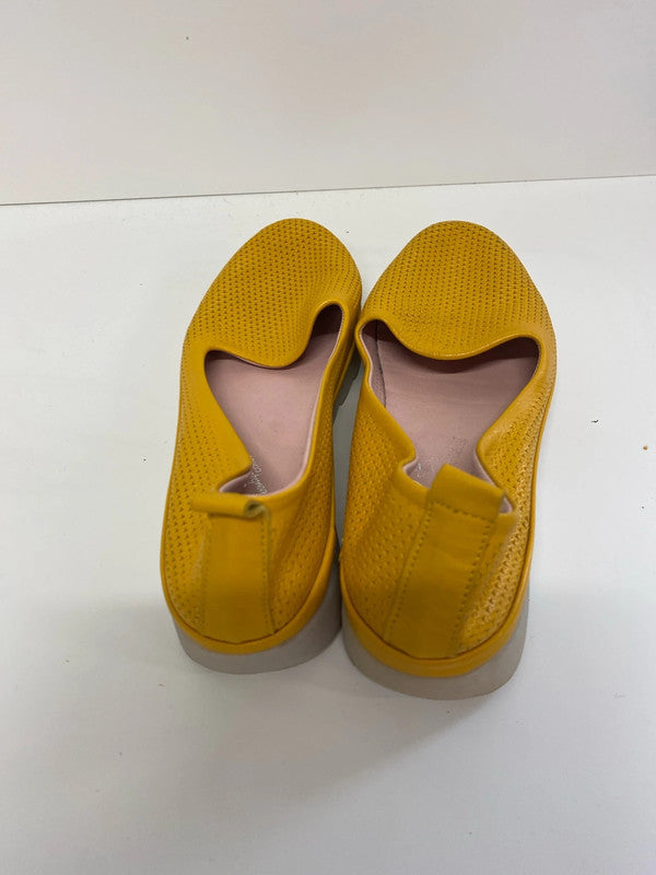 Fabulous R&R sunshine yellow flat shoes leather stunning Uk4 JS004