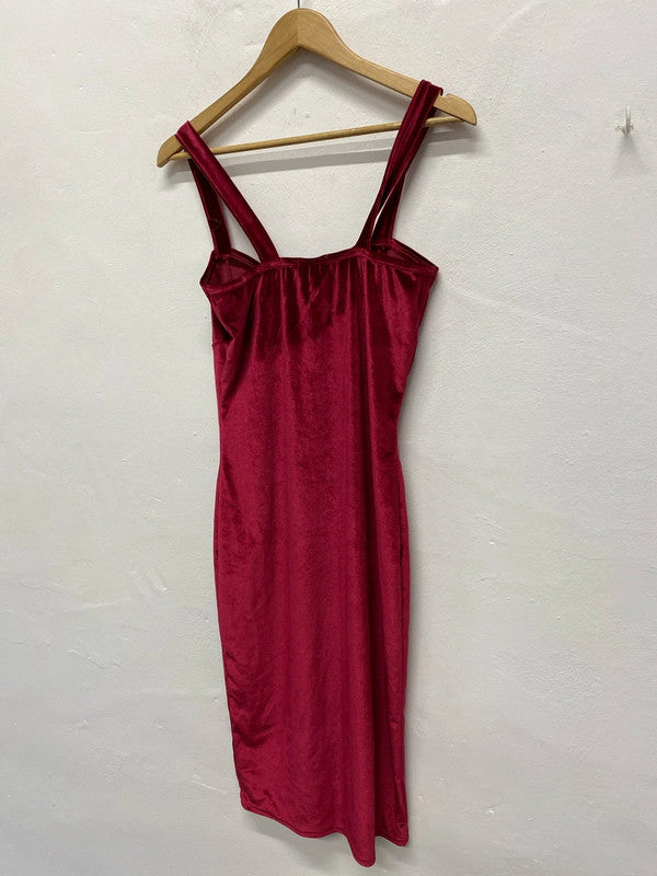 Fabulous Boohoo red velvet Bodycon dress Uk12 LB001