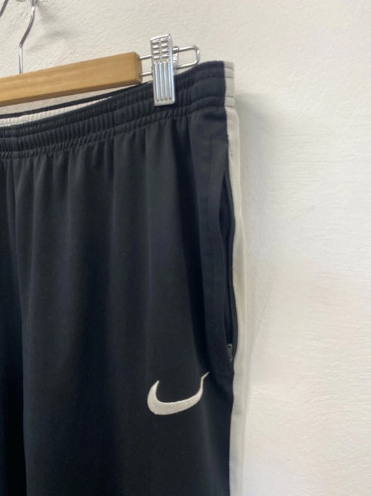 Classic Nike black tapered joggers M LL003