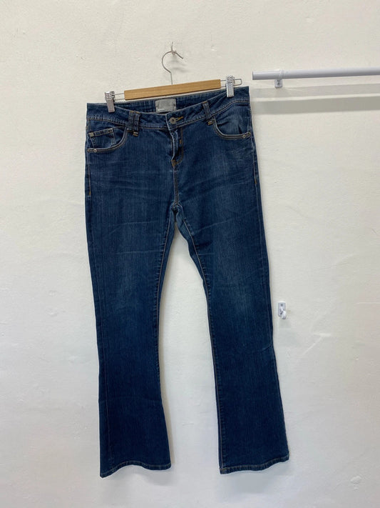 Fabulous Vintage Y2K bootcut Strum Jeans W30”’x L32 KW002