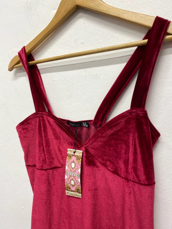Fabulous Boohoo red velvet Bodycon dress Uk12 LB001