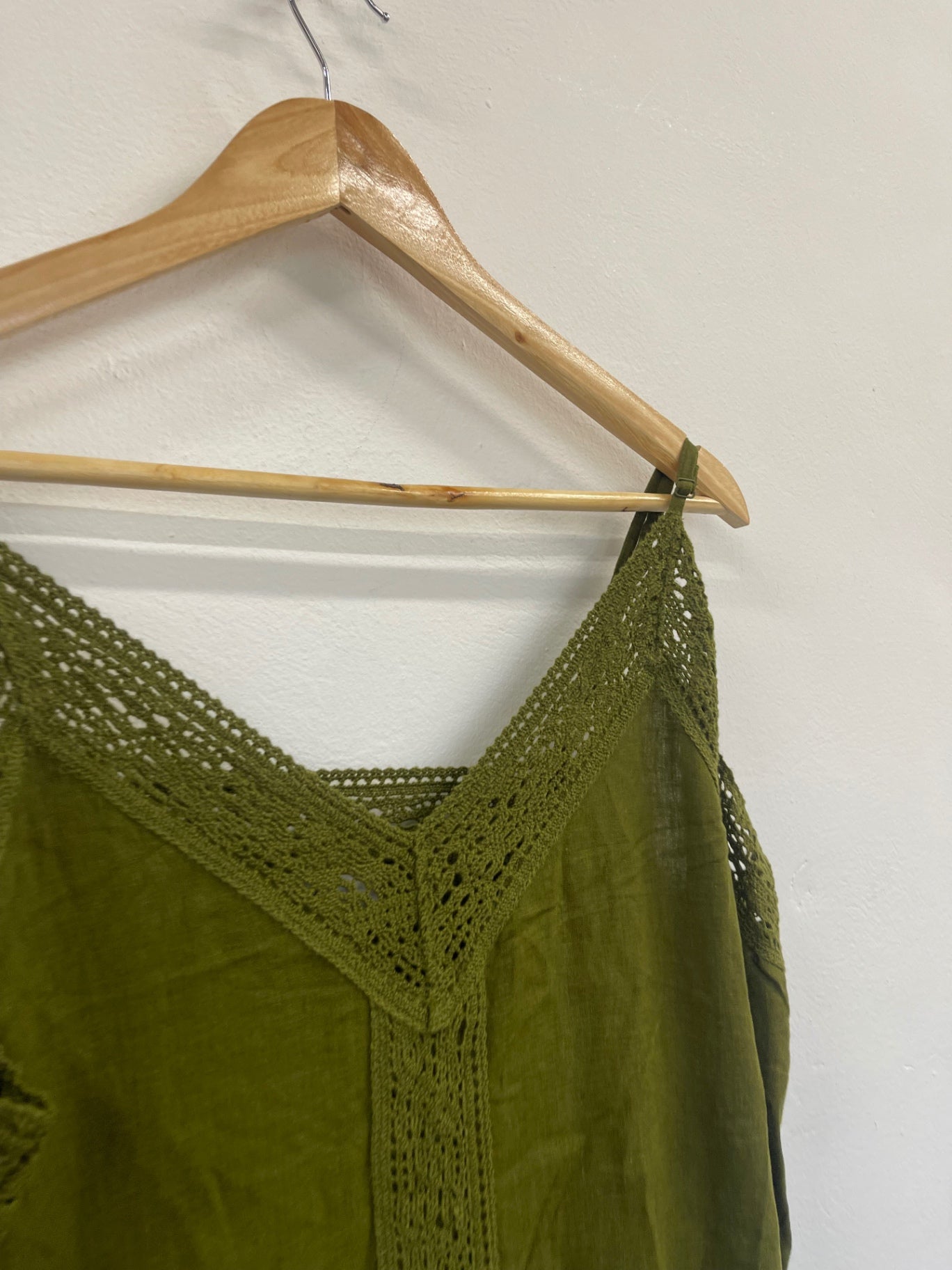 Fabulous M&S Dress UK18 Olive Green floaty line blend boho RM531